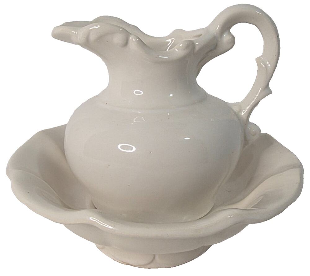 Vintage McCoy USA White Pottery cottagecore Pitcher Wash Basin Set Heart Handle